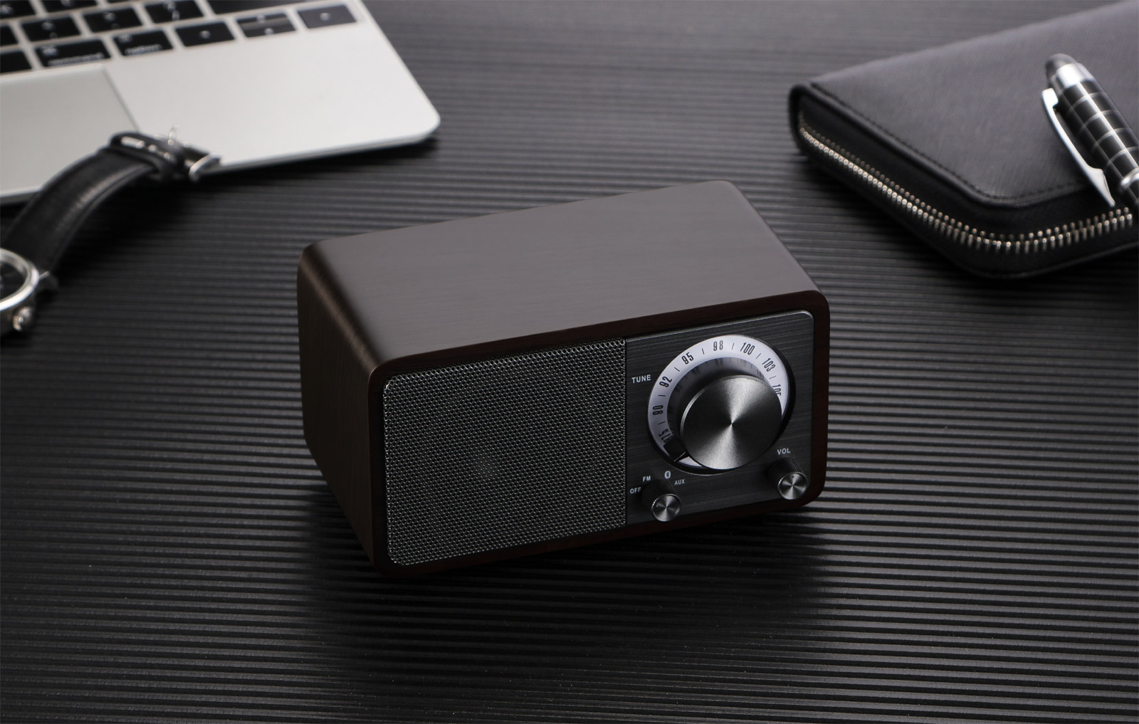 Radio FM avec Bluetooth portatif WR-7