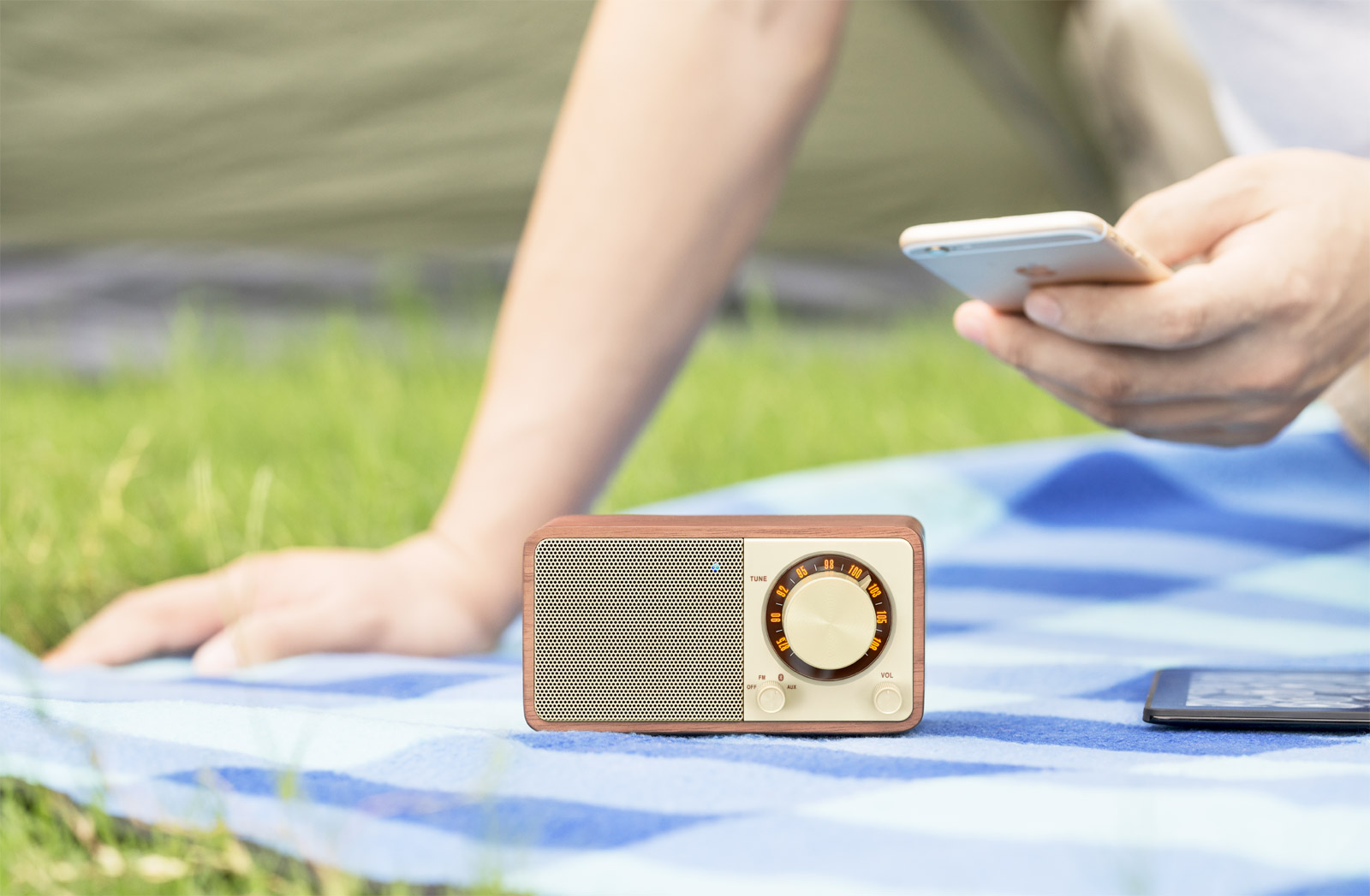 Radio FM avec Bluetooth portatif WR-7