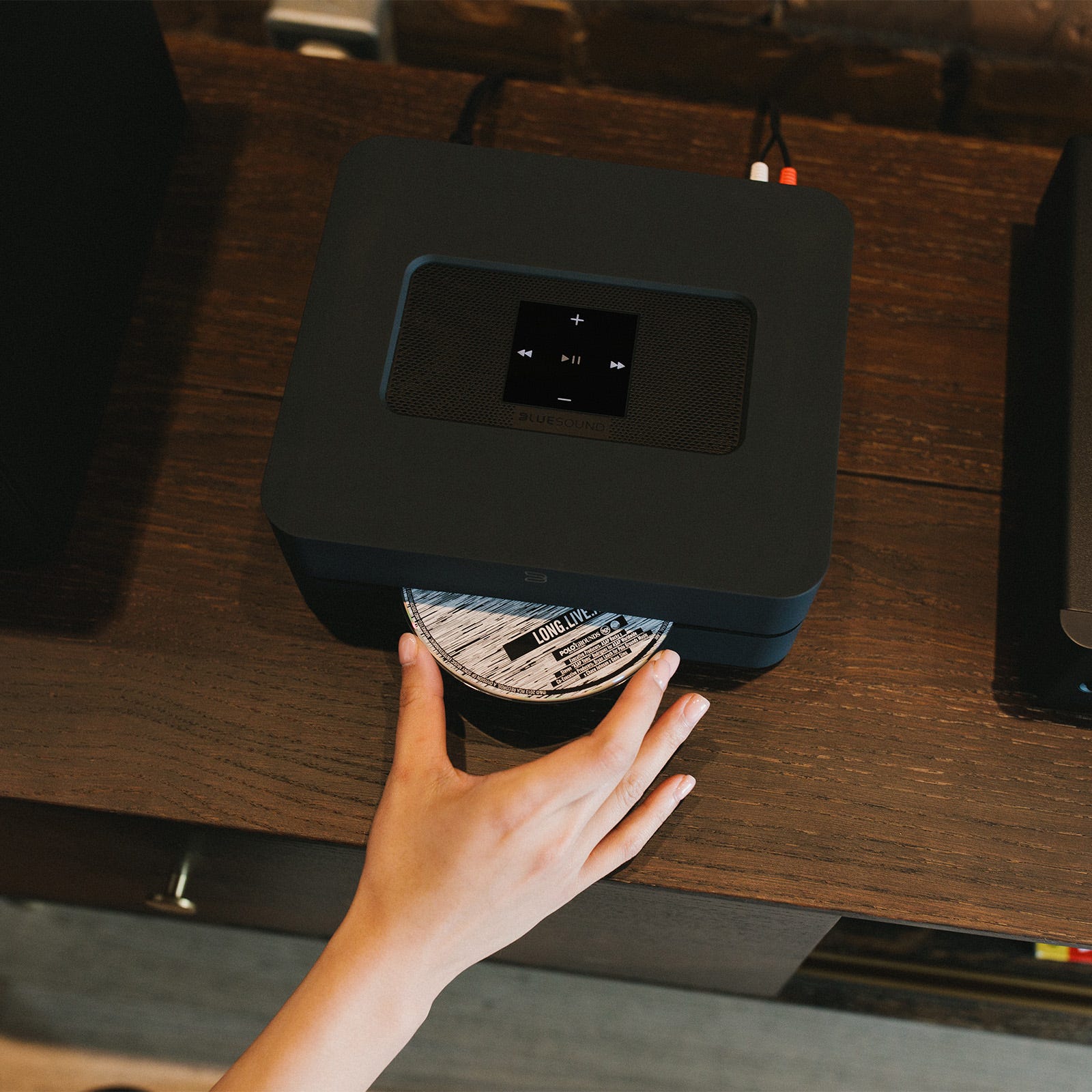  VAULT 2i - High-Res 2TB disque dur réseau CD Ripper et Streamer